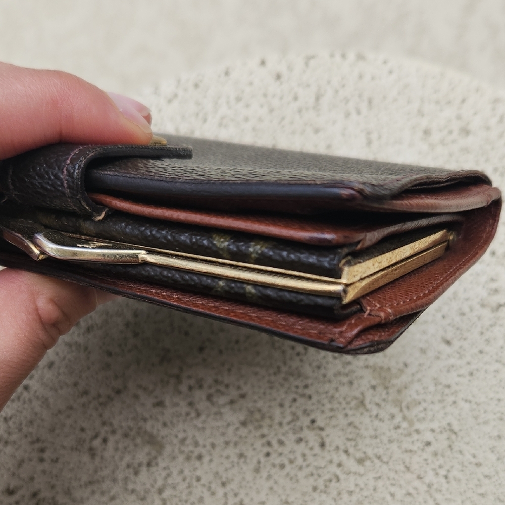 Louis Vuitton Black and Gold Monogram Wallet - Picture 9 of 17